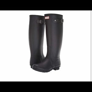 Hunter Women’s Original Tall rain boots